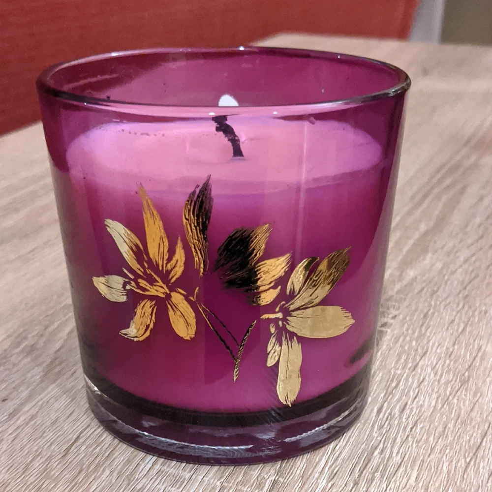 Bellevue Luxury Candle HUCKLEBERRY & BERGAMOT Rare No Lid 14 Oz